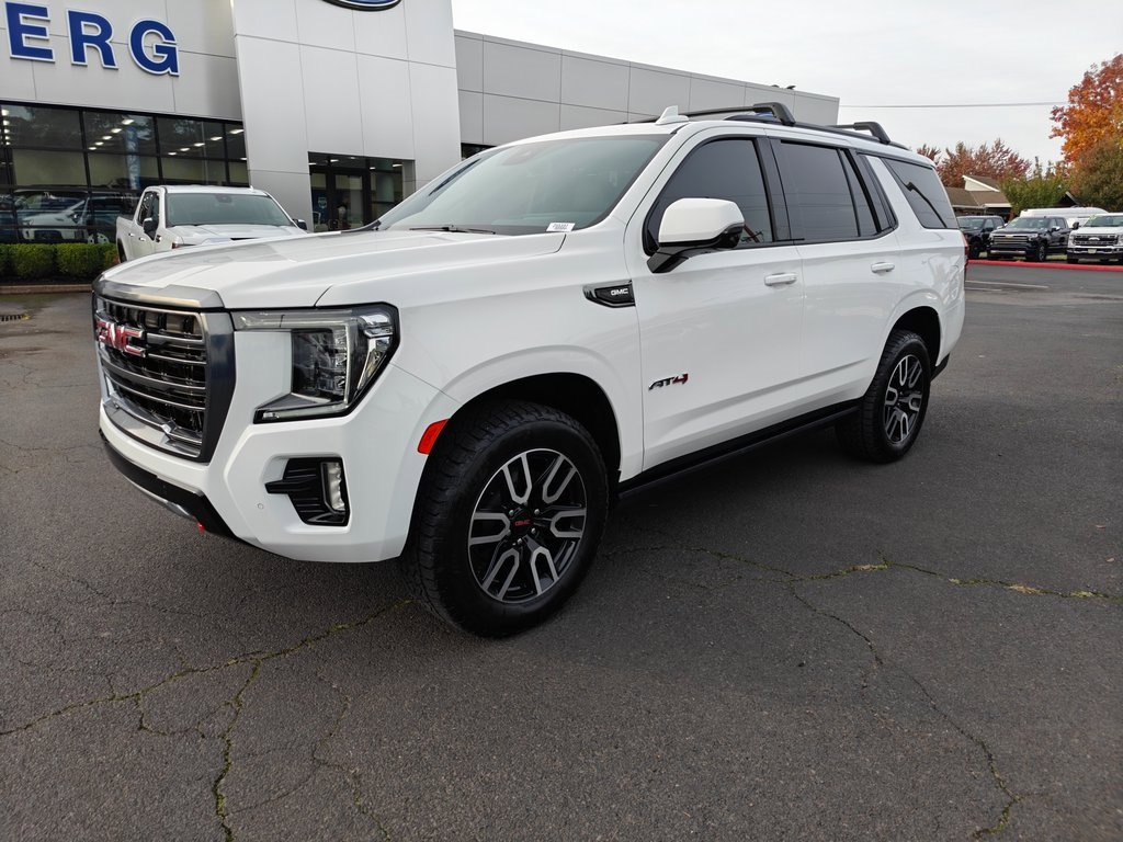 Used 2023 GMC Yukon AT4 w/ AT4 Premium Plus Package image 3