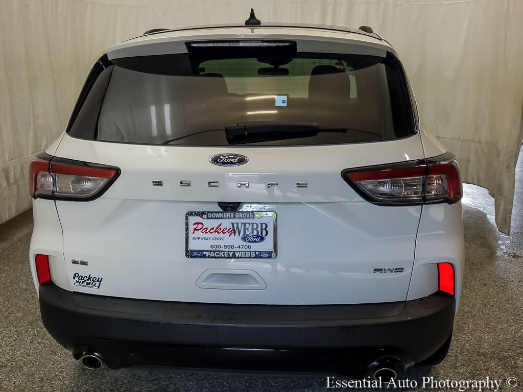 Used 2022 Ford Escape SE w/ SE Sport Appearance Package AWD/4WD image 6