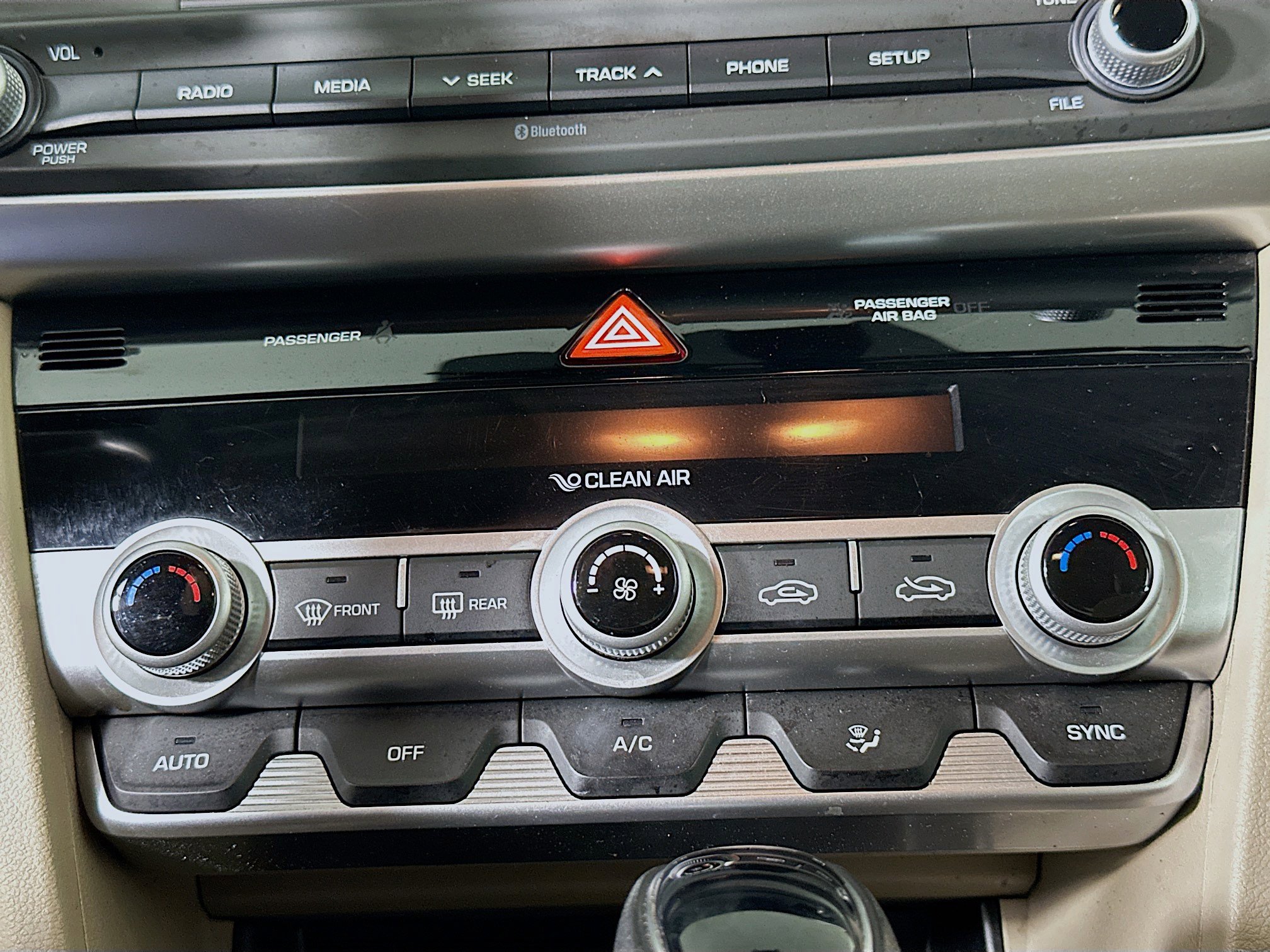 Used 2020 Hyundai Elantra SE image 23