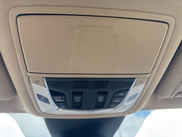 Used 2023 Acura MDX SH-AWD image 26
