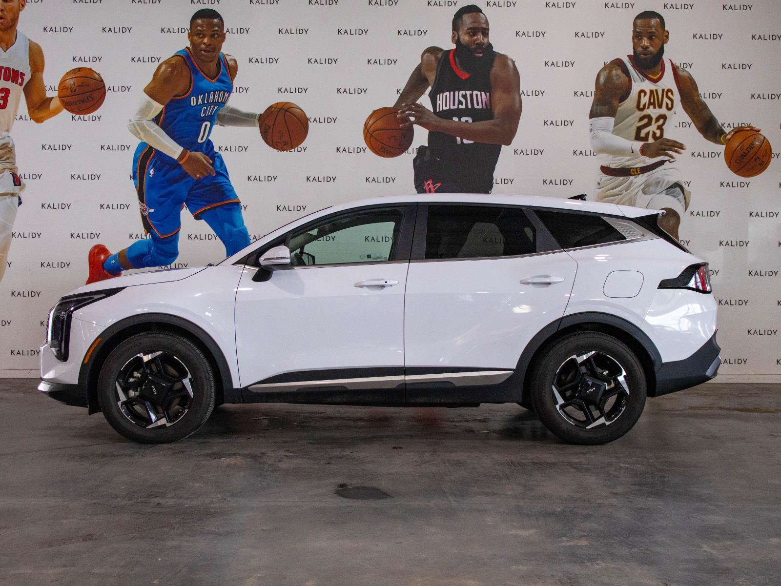 Used 2026 Kia Sportage EX FWD image 16