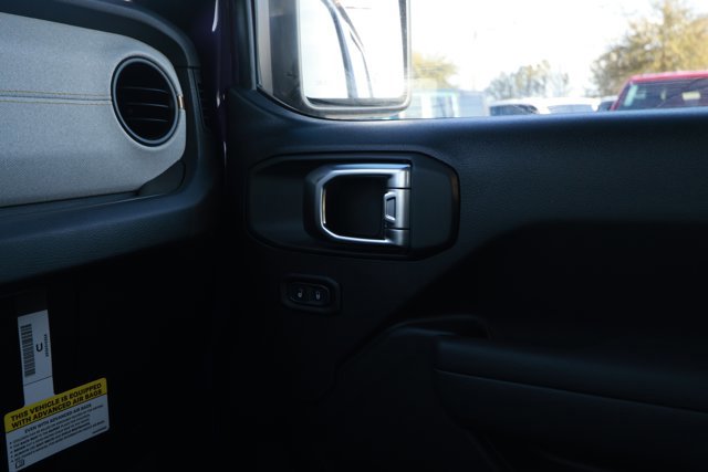 New 2026 Jeep Gladiator Sport image 25