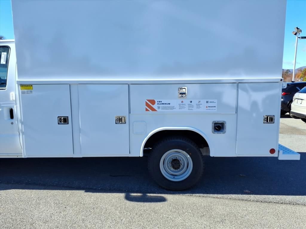 New 2026 Ford E-350 and Econoline 350 Super Duty w/ Power Equipment Group image 9