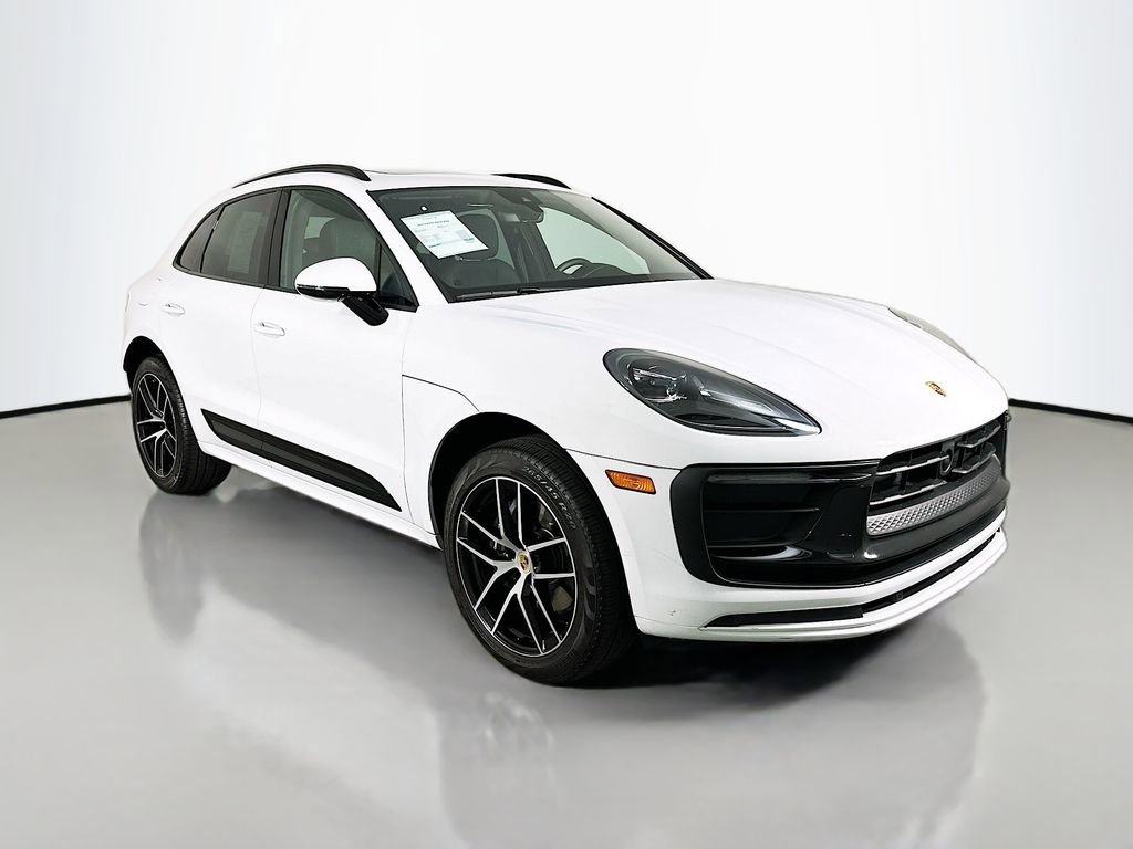 New 2025 Porsche Macan image 7