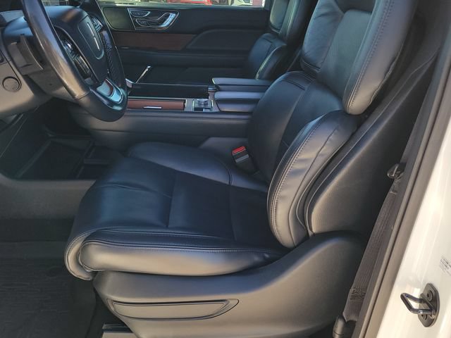 Certified 2023 Lincoln Navigator Reserve w/ Monochromatic Package AWD/4WD image 6