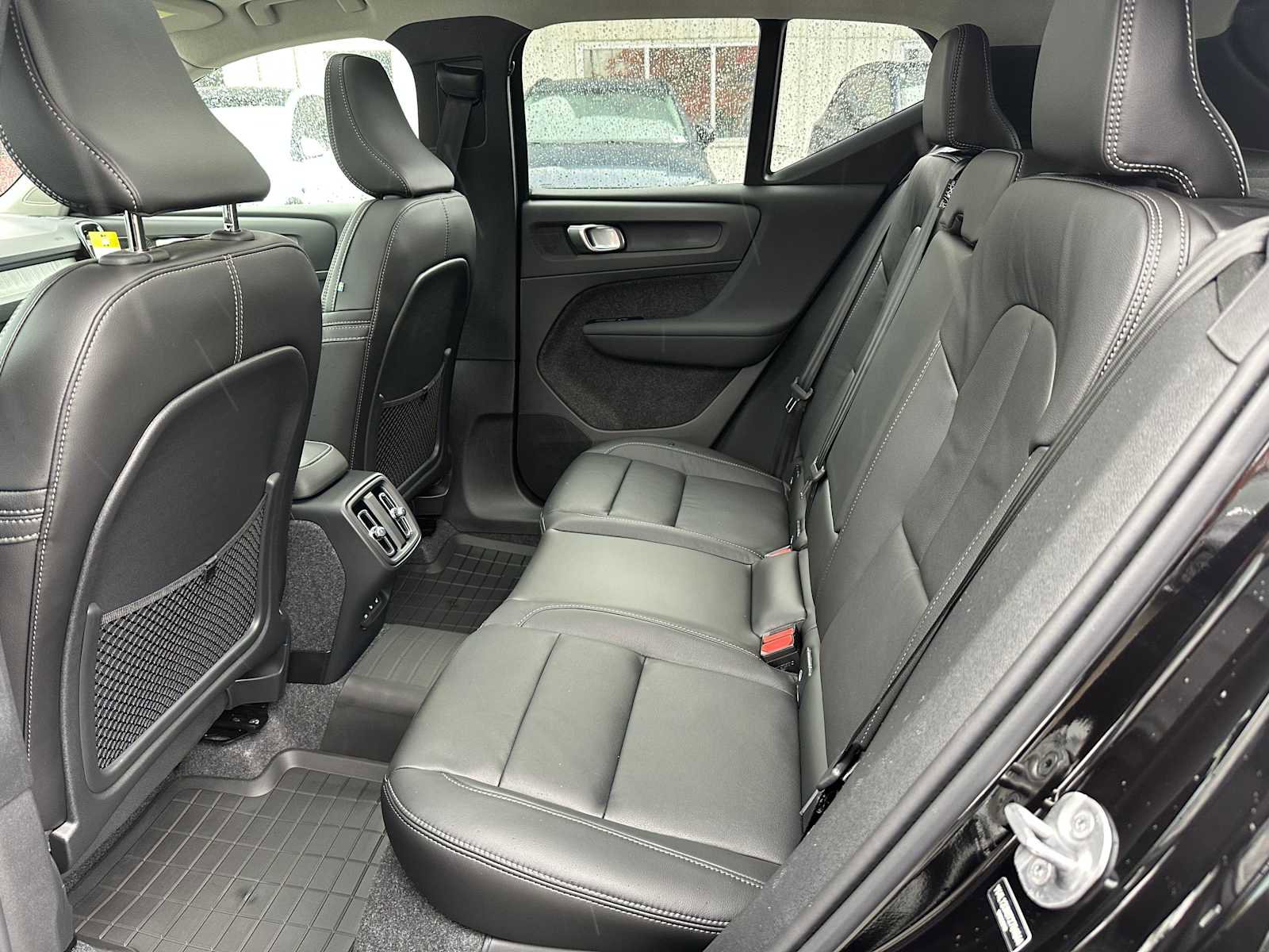 New 2026 Volvo XC40 B5 Ultra w/ Climate Package image 15