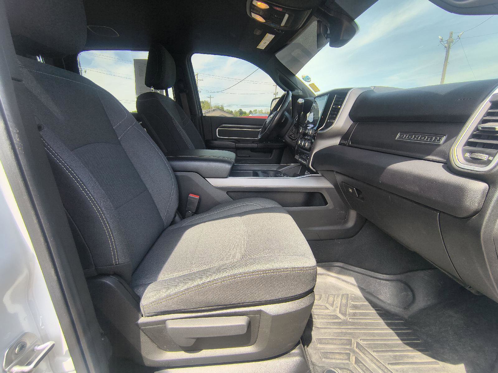 Used 2022 RAM 2500 Big Horn w/ Level C Equiment Group AWD/4WD image 25