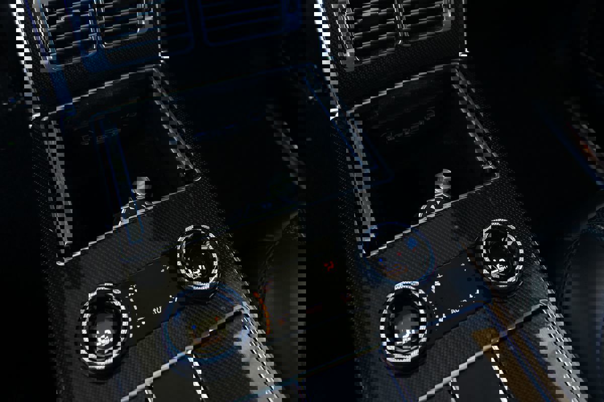 Used 2020 Land Rover Range Rover LWB SV Autobiography image 24