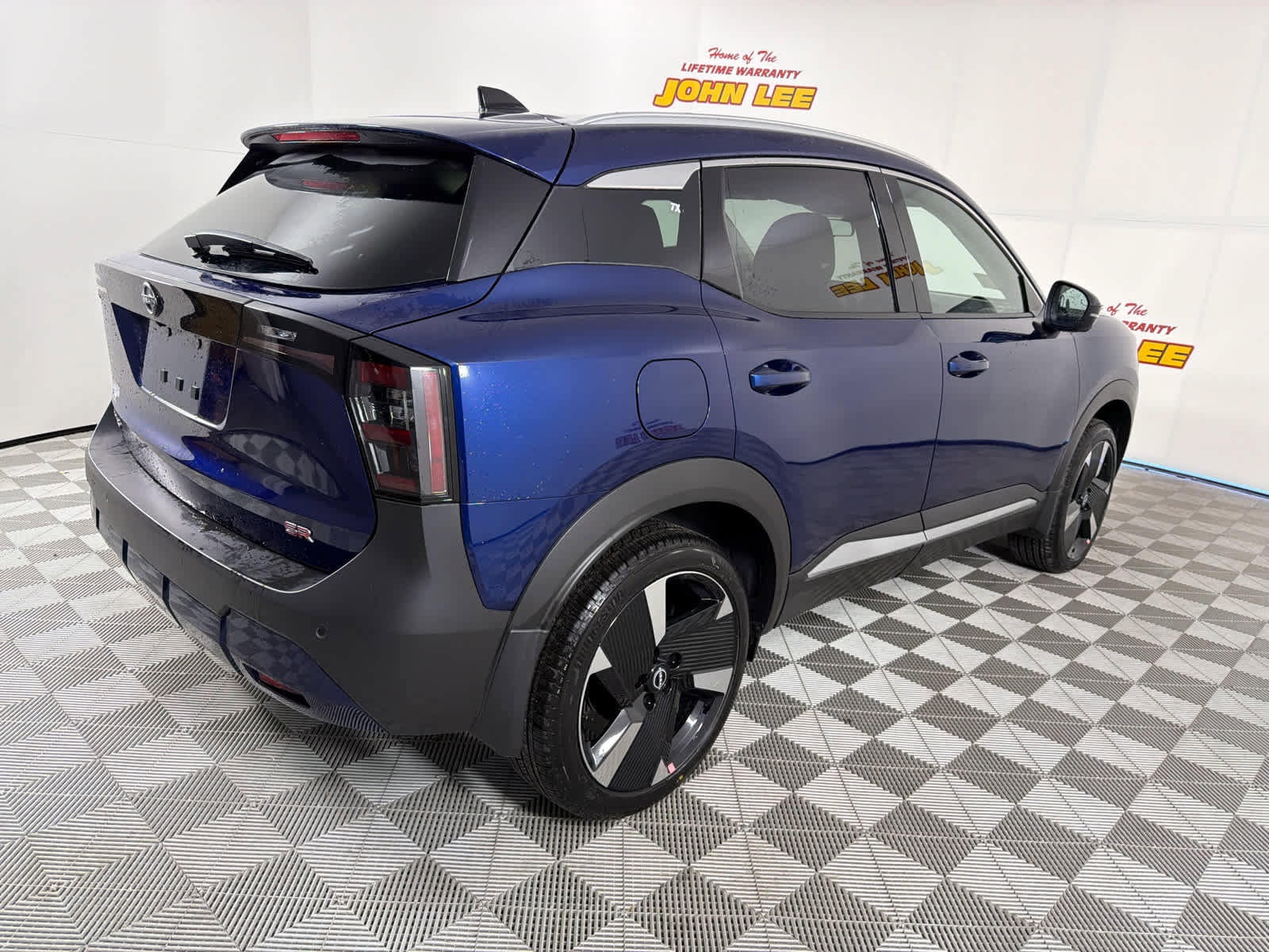 New 2026 Nissan Kicks SR w/ SR Premium Package image 6