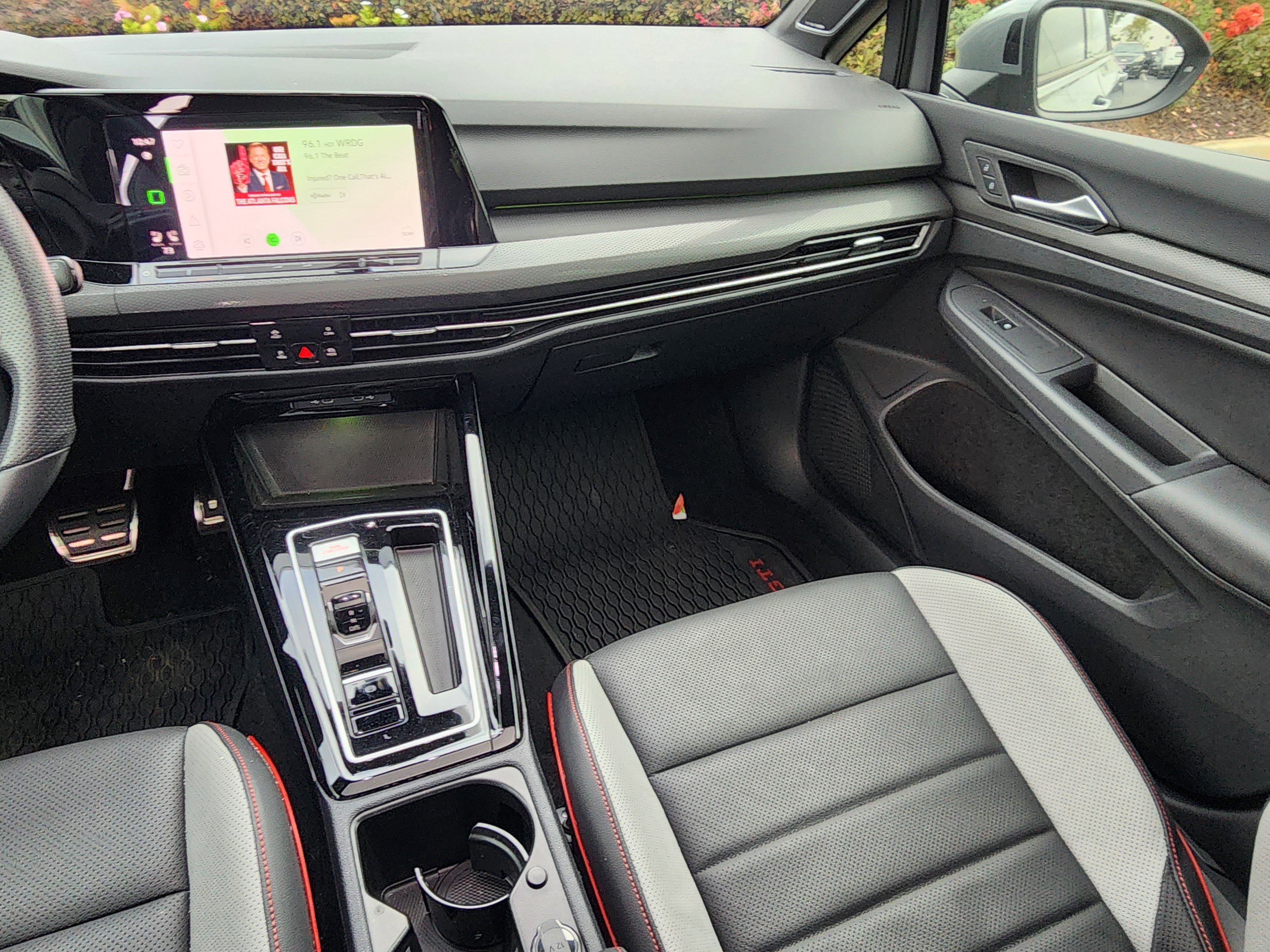 Used 2024 Volkswagen GTI SE w/ SE Leather Seats Package image 17