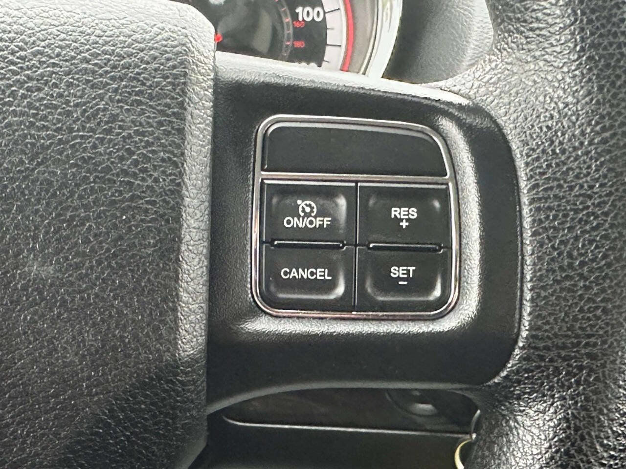 Used 2016 Dodge Grand Caravan American Value Package FWD image 26