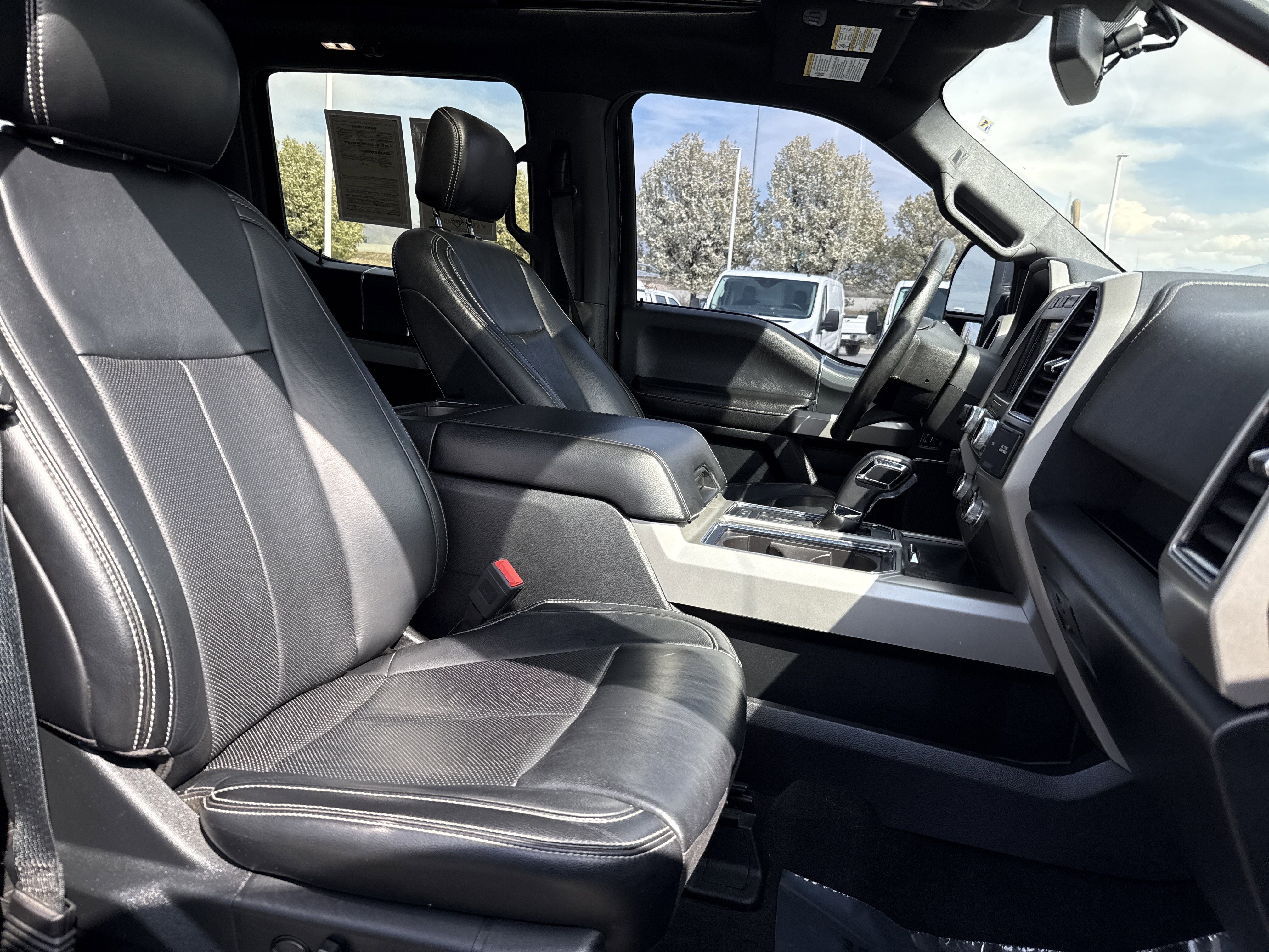 Used 2019 Ford F150 Lariat w/ Equipment Group 502A Luxury image 29
