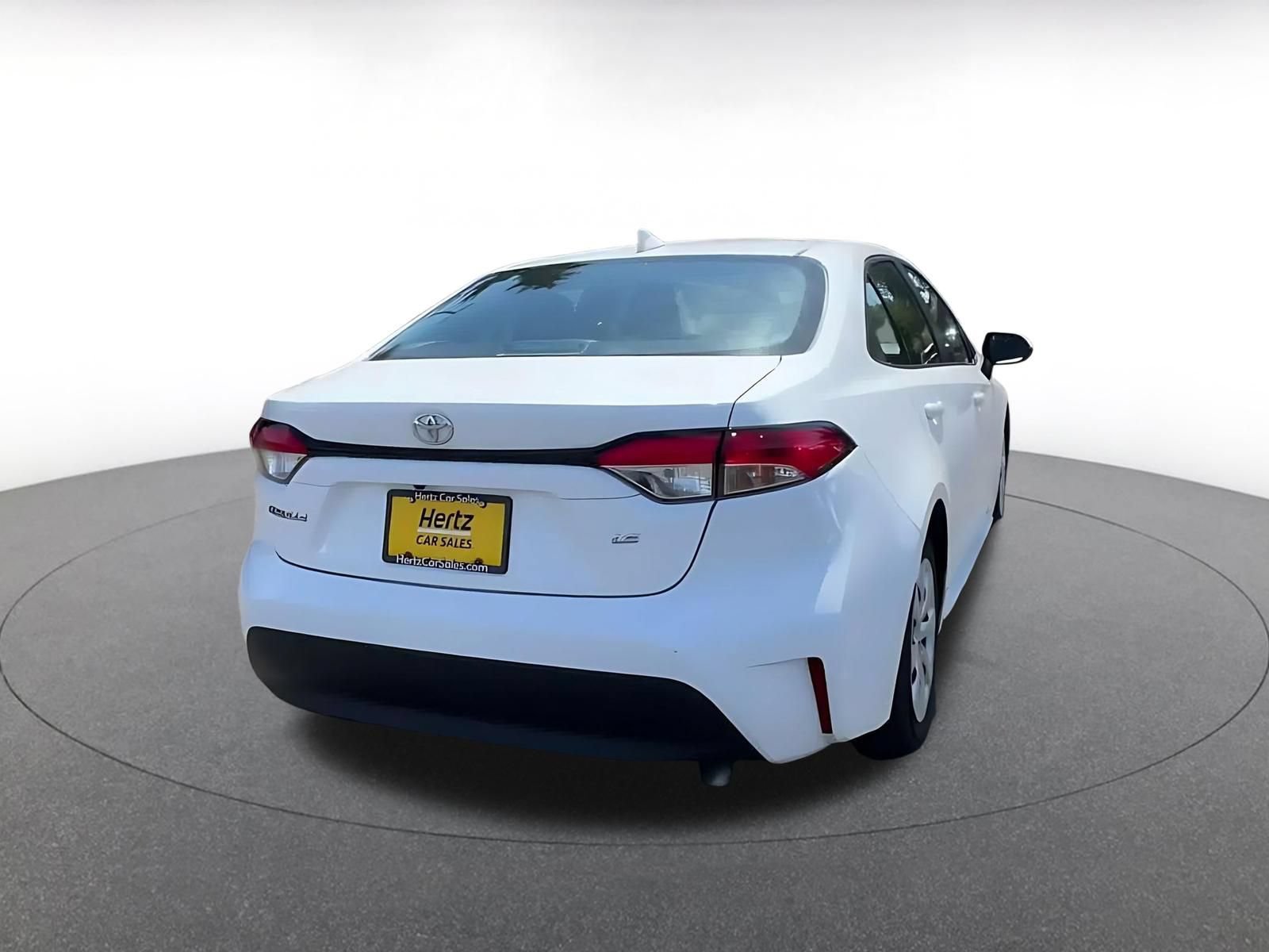 Used 2025 Toyota Corolla LE FWD image 15