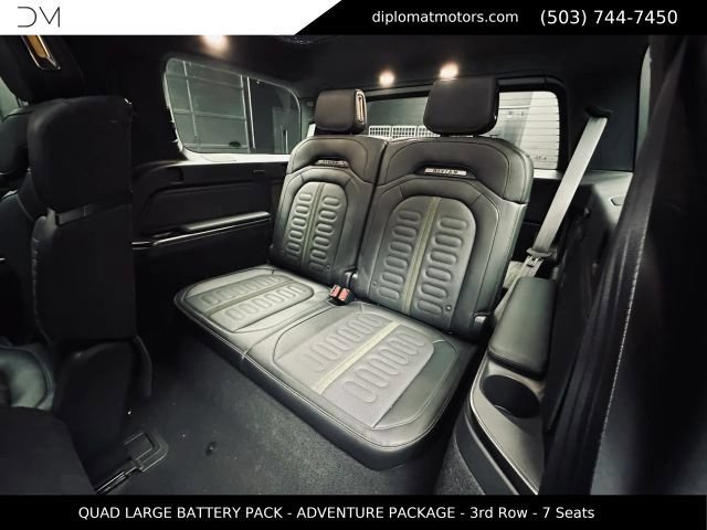 Used 2024 Rivian R1S Adventure AWD/4WD image 25