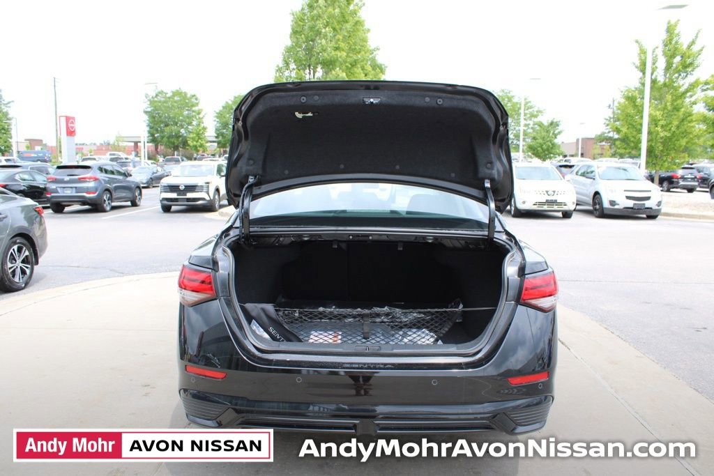 New 2025 Nissan Sentra SR w/ Midnight Edition image 5