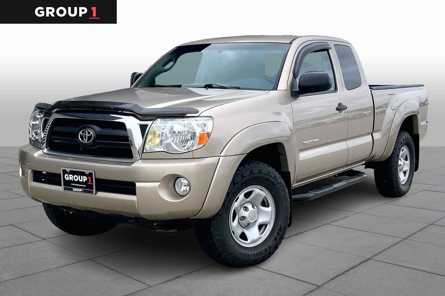 Used 2005 Toyota Tacoma PreRunner image 1