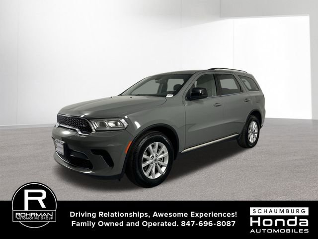 Used 2023 Dodge Durango SXT image 2
