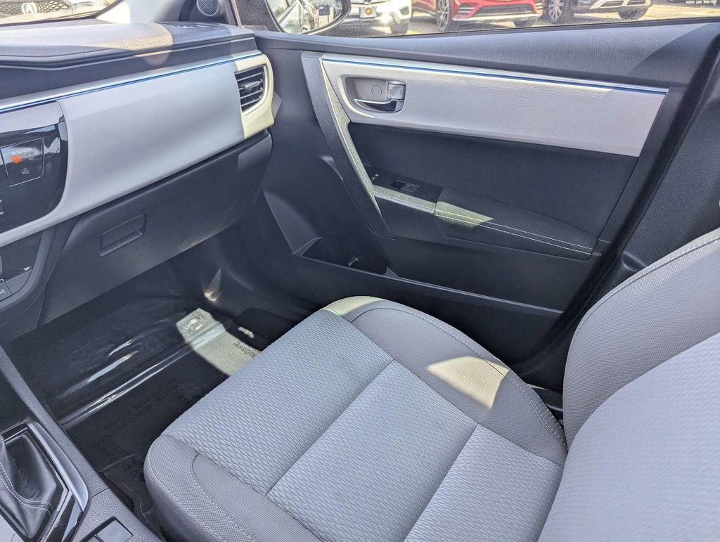 Used 2016 Toyota Corolla LE image 14