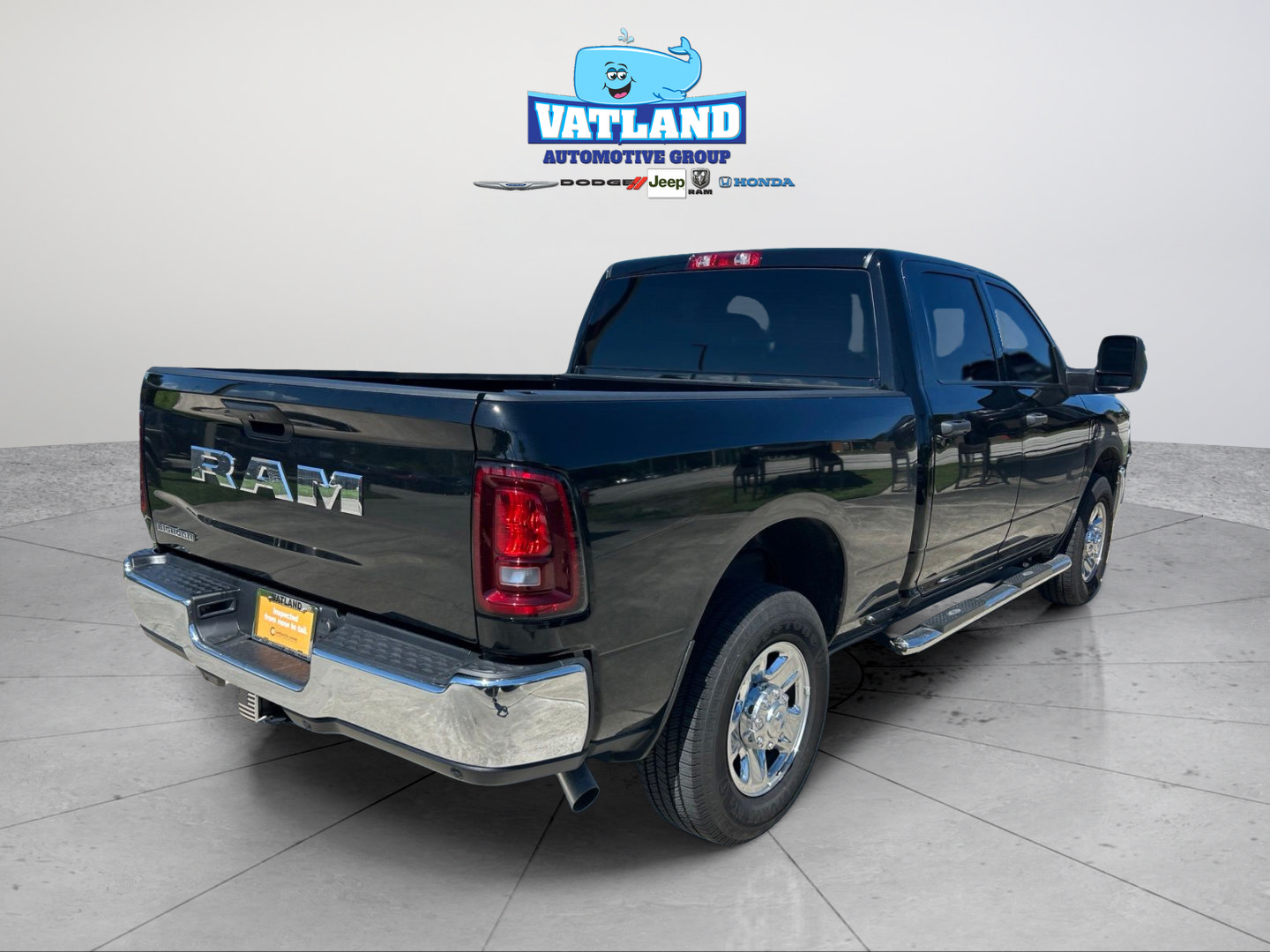 Certified 2025 RAM 2500 Tradesman w/ Chrome Appearance Group RWD image 5