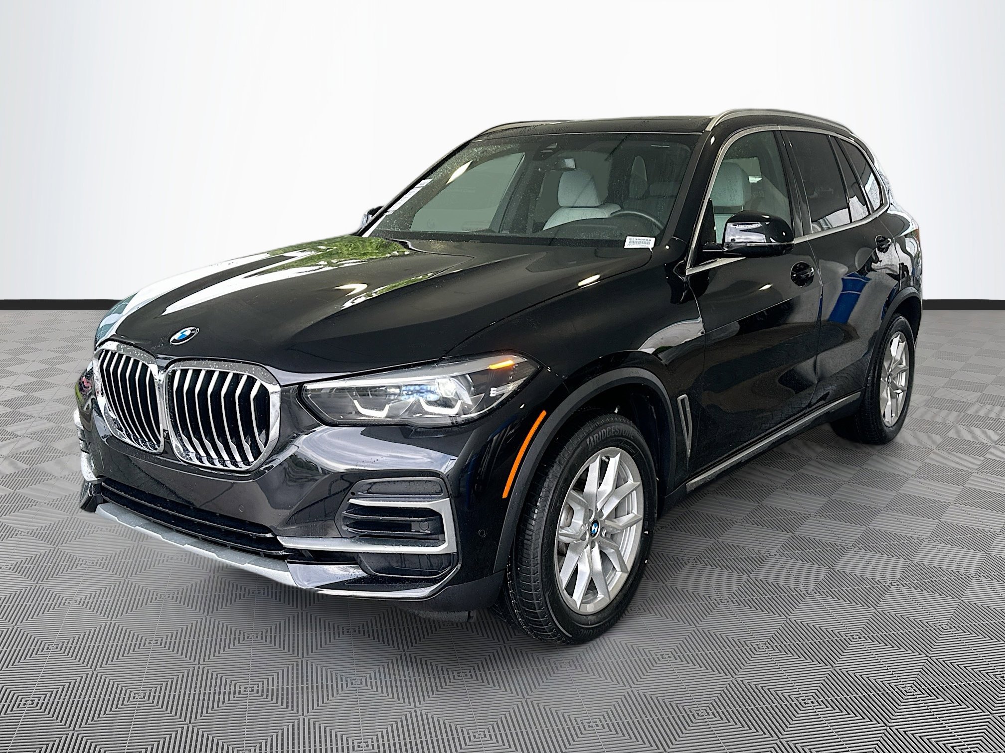Certified 2023 BMW X5 xDrive40i w/ Luxury Seating Package image 3
