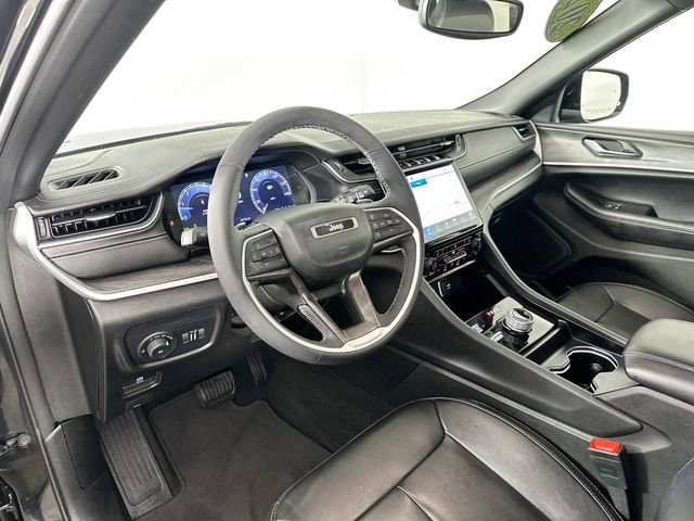 Used 2024 Jeep Grand Cherokee Limited w/ Black Appearance Package AWD/4WD image 21