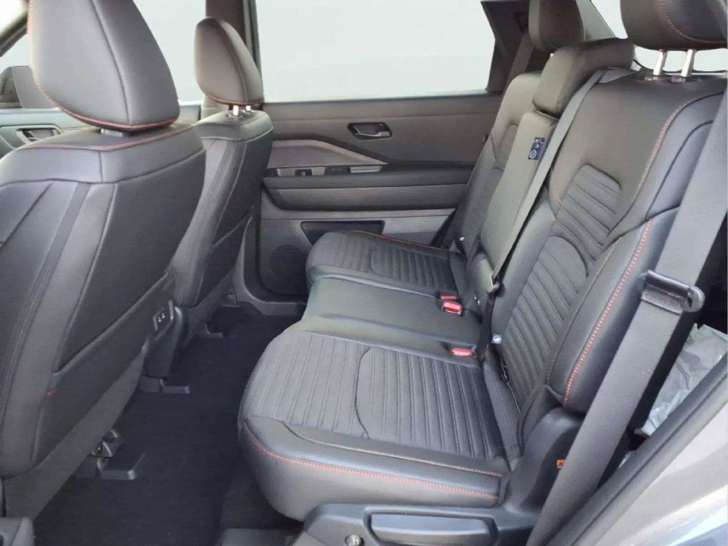 New 2026 Nissan Pathfinder Rock Creek AWD/4WD image 14