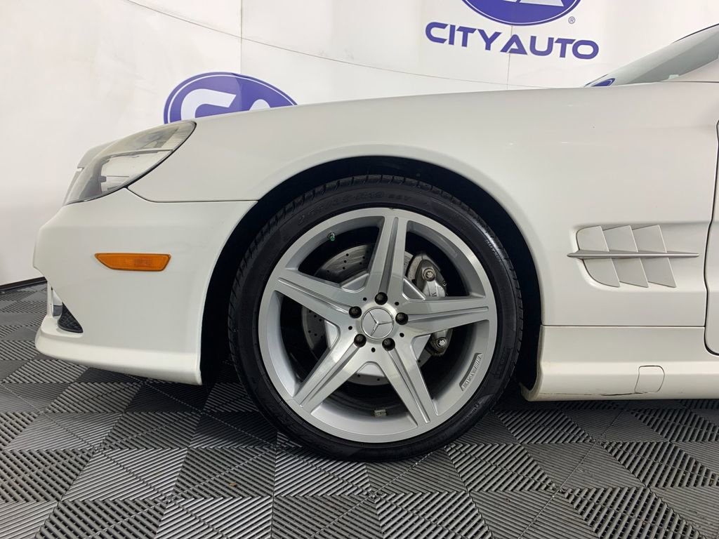 Used 2009 Mercedes-Benz SL 550 image 13