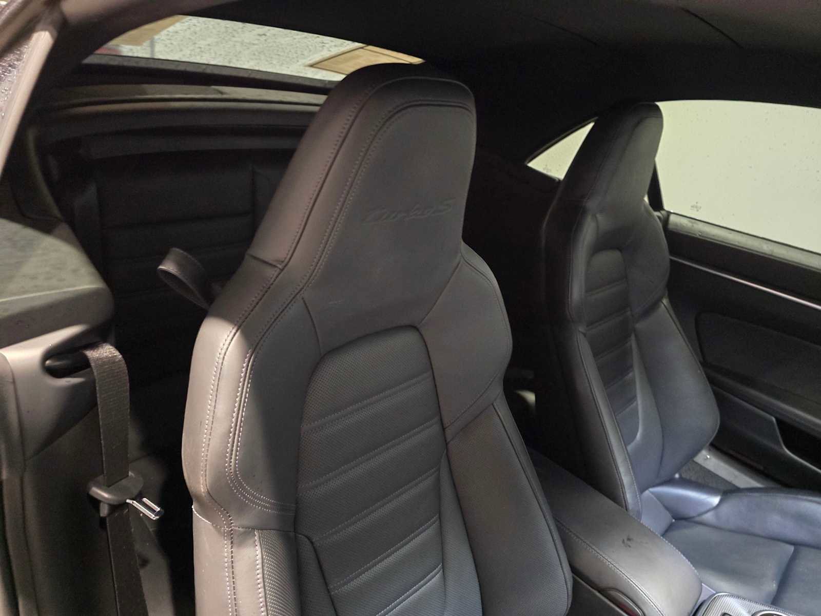 Used 2022 Porsche 911 Turbo S image 7