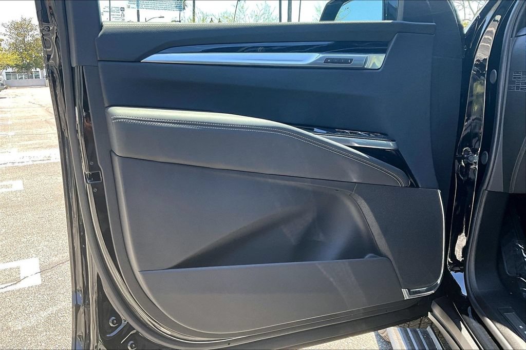 New 2026 Cadillac Escalade Sport AWD/4WD image 11