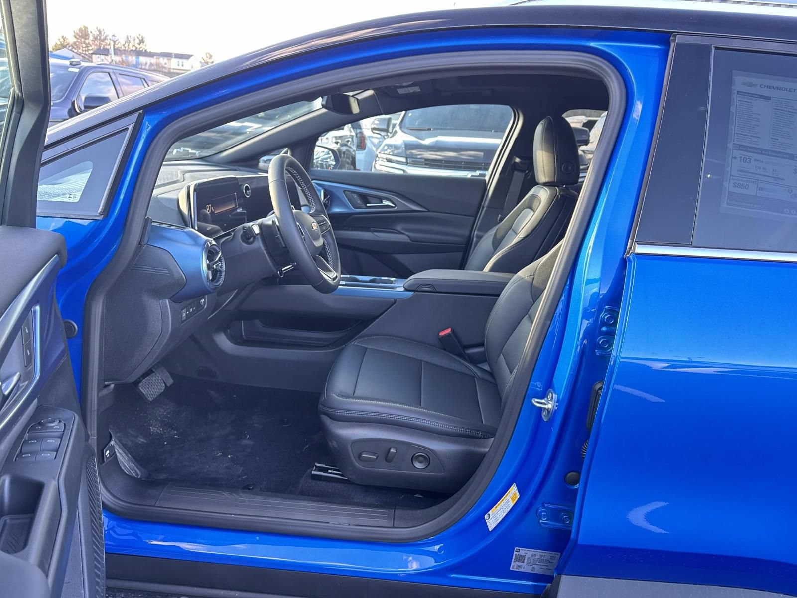 New 2026 Chevrolet Equinox EV LT AWD/4WD image 16