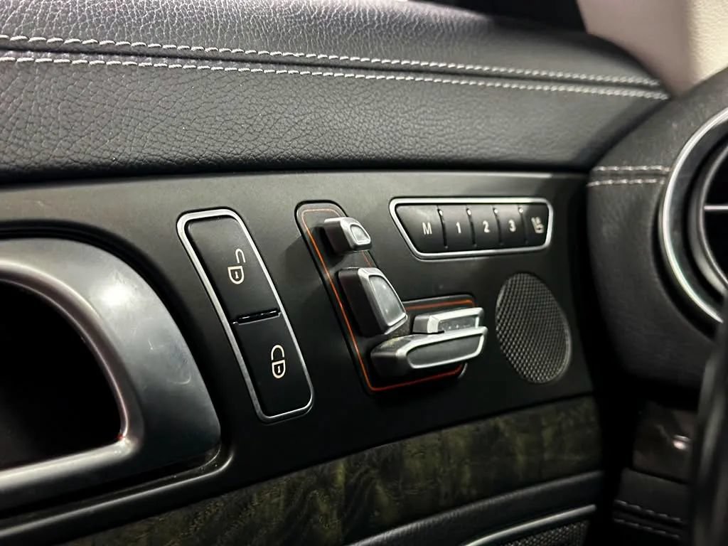 Used 2014 Mercedes-Benz SL 550 image 22