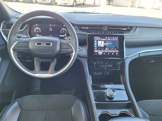 Certified 2024 Jeep Grand Cherokee L Laredo image 7