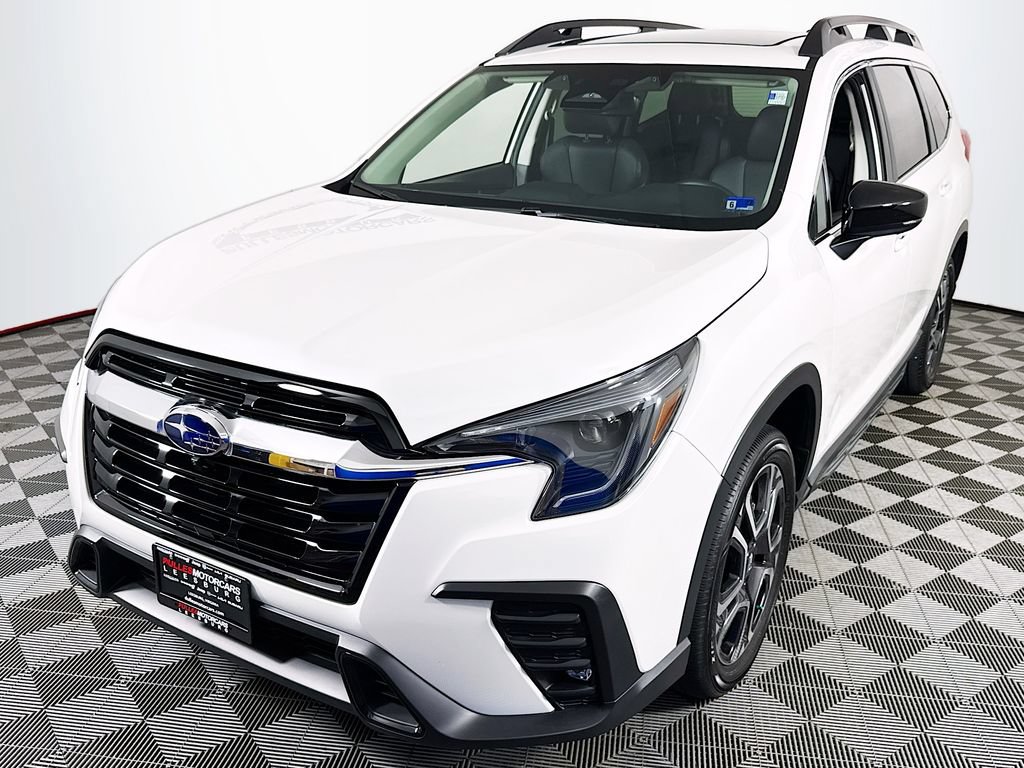 Used 2026 Subaru Ascent Limited AWD/4WD image 3