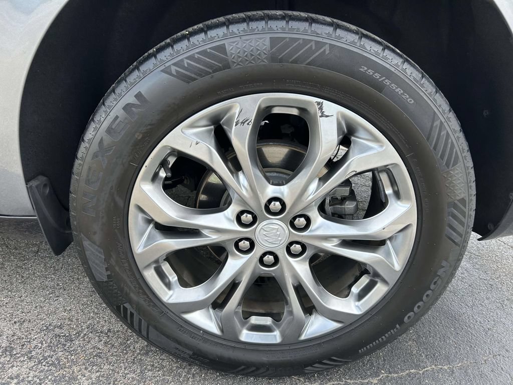Used 2019 Buick Enclave Avenir w/ Avenir Technology Package FWD image 13