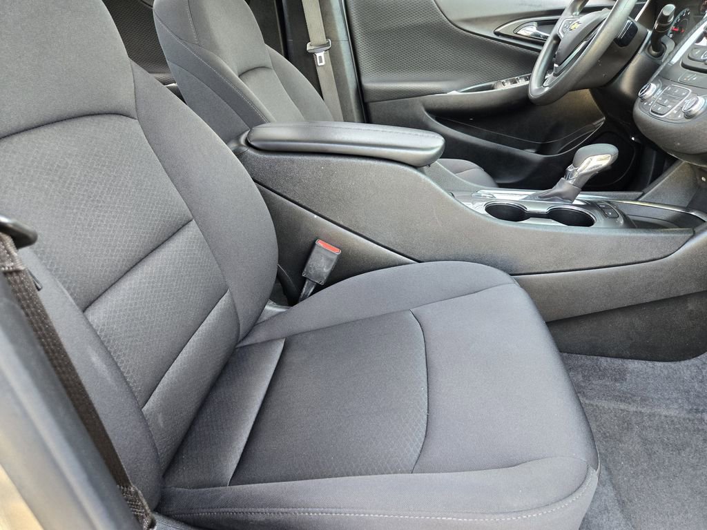Used 2024 Chevrolet Malibu LT FWD image 9
