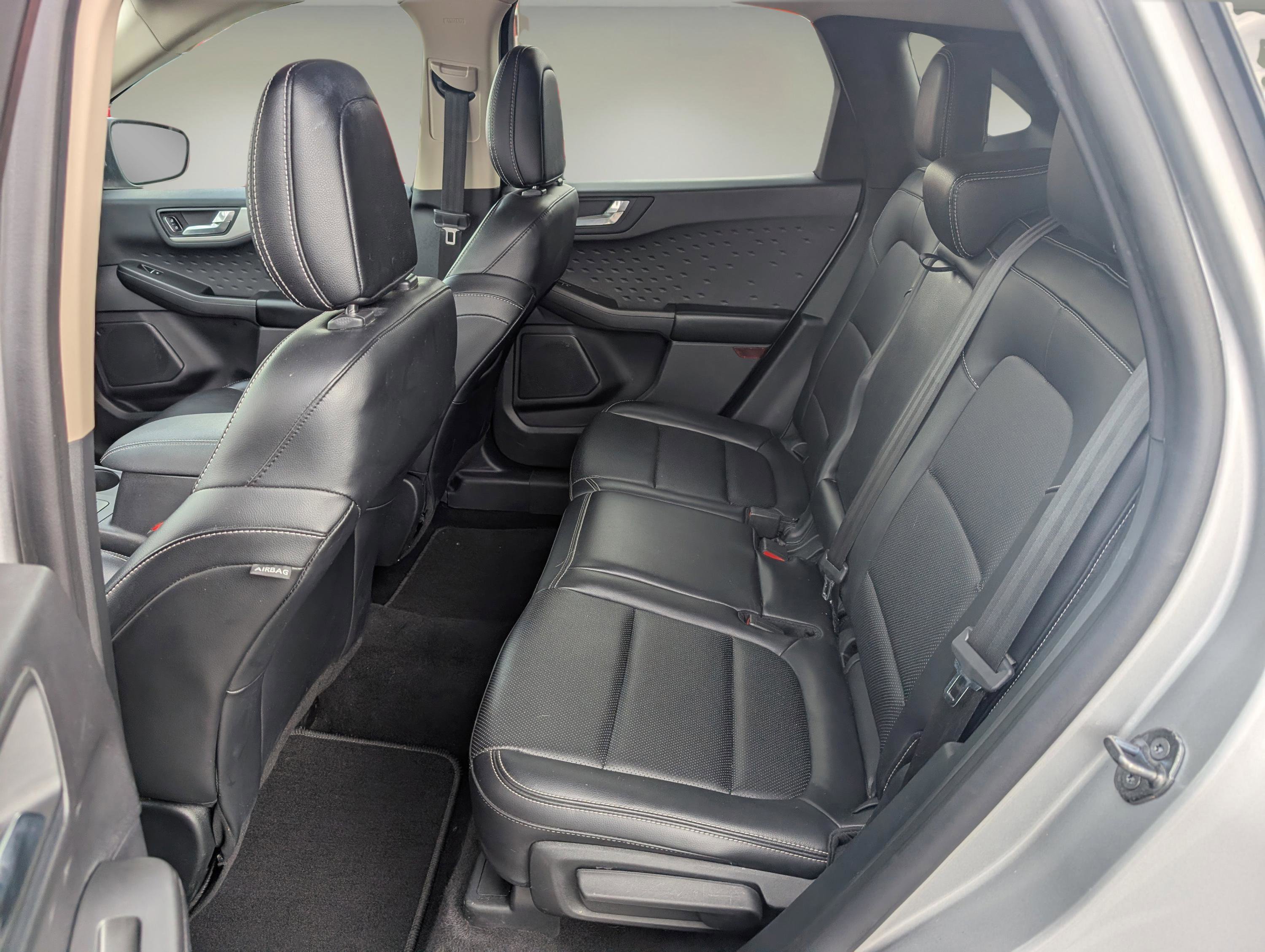 Used 2020 Ford Escape SEL image 11