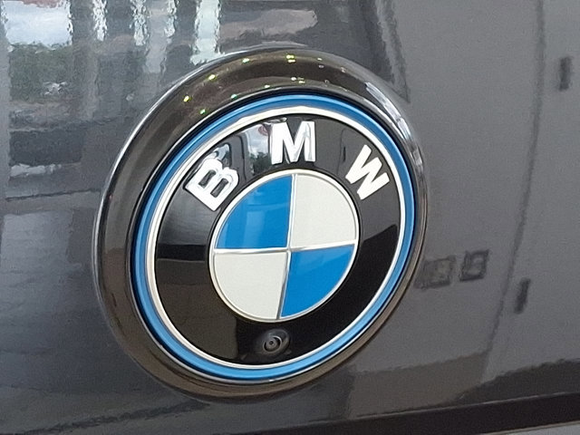 Certified 2025 BMW iX xDrive50 image 36