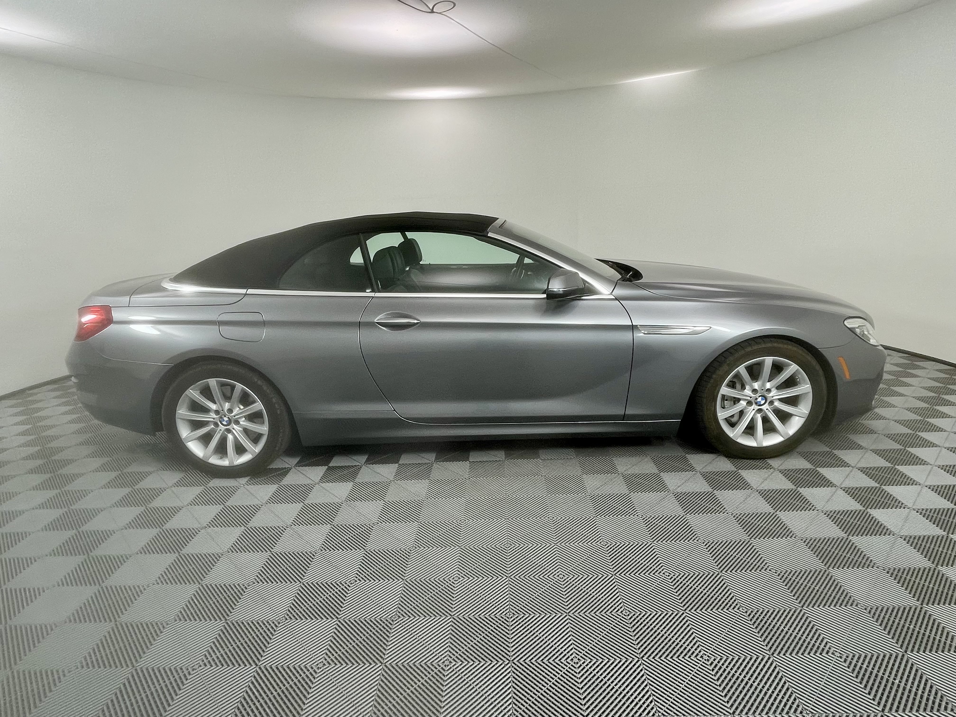 Used 2018 BMW 640i Convertible RWD image 6