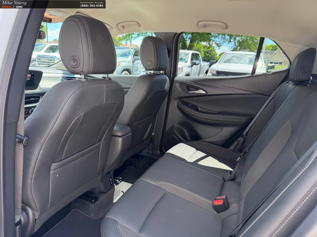 Certified 2024 Buick Encore GX Preferred FWD image 12