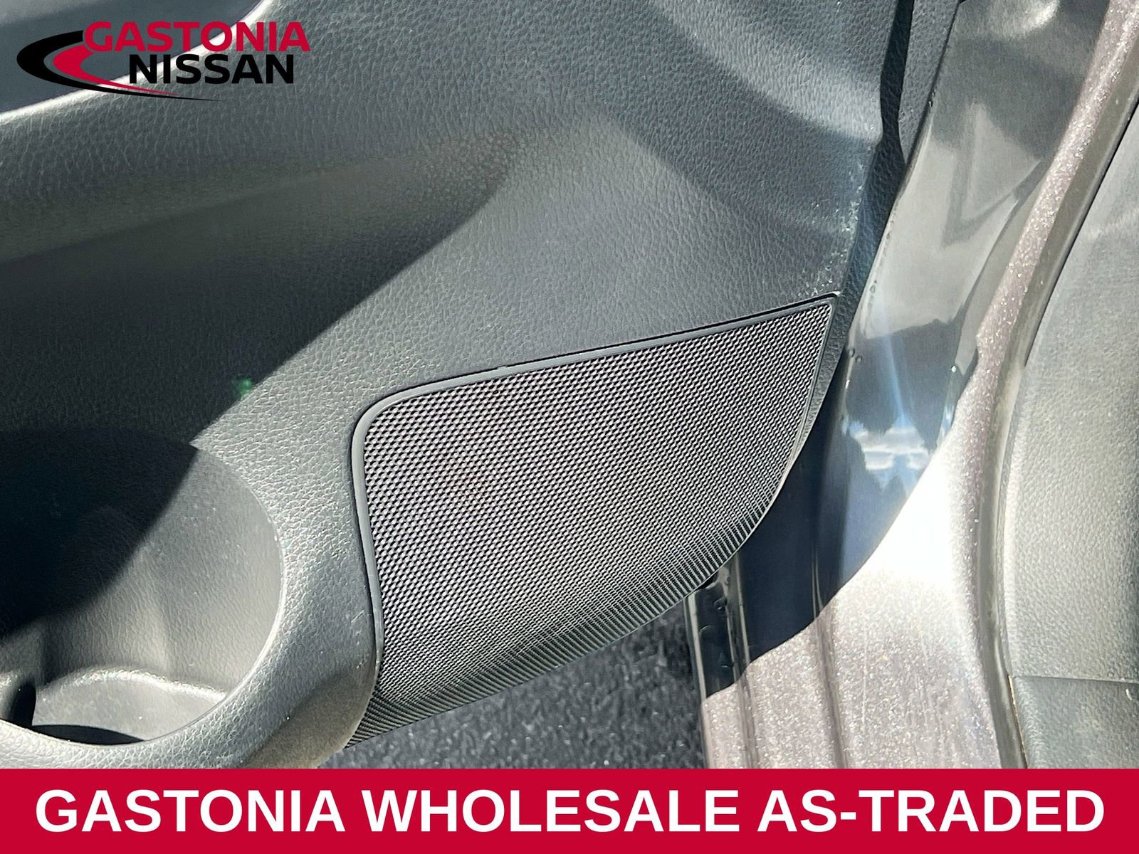 Used 2015 Nissan Sentra SV image 18