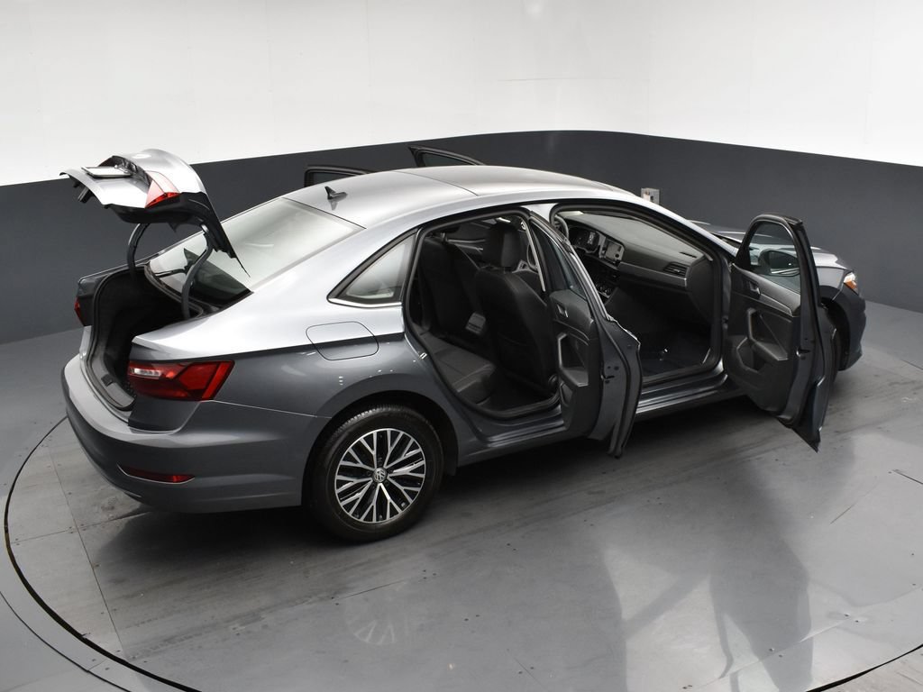 Used 2021 Volkswagen Jetta SE FWD image 25