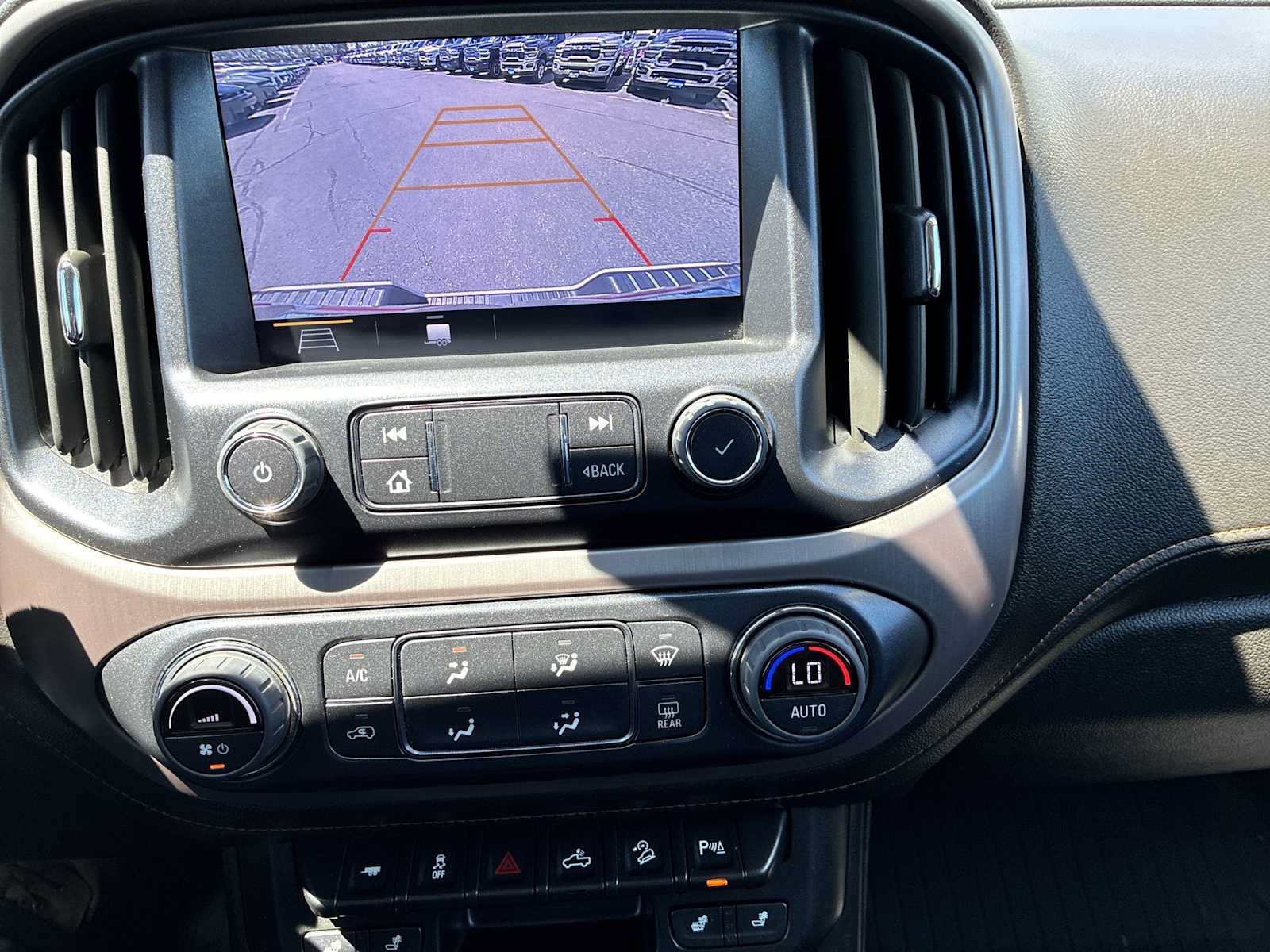 Used 2022 GMC Canyon AT4 w/ Trailering Package AWD/4WD image 23