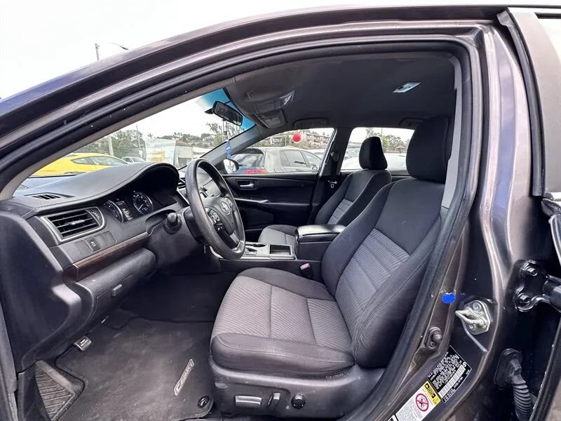 Used 2016 Toyota Camry LE FWD image 20