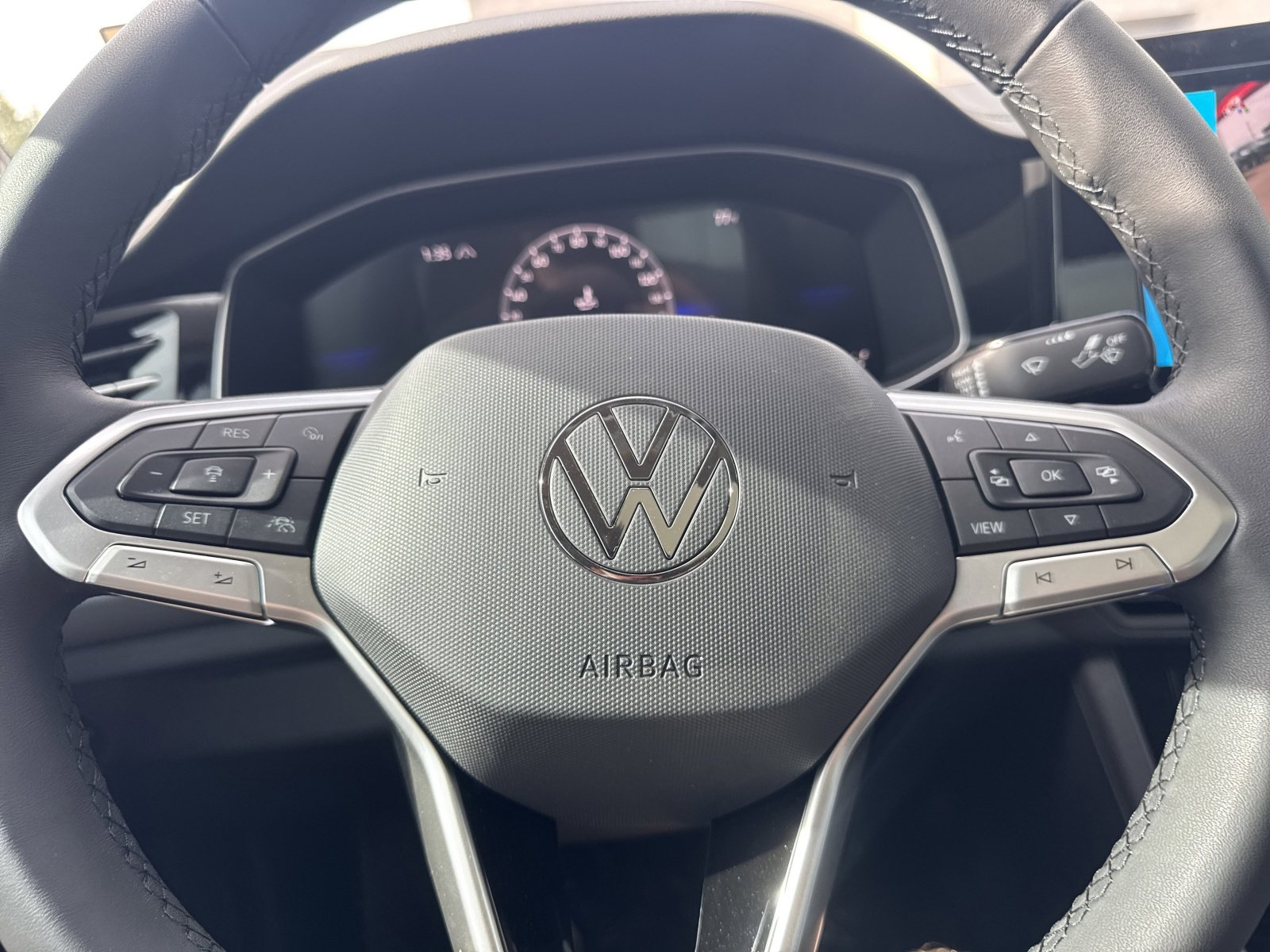New 2026 Volkswagen Jetta SE FWD image 28
