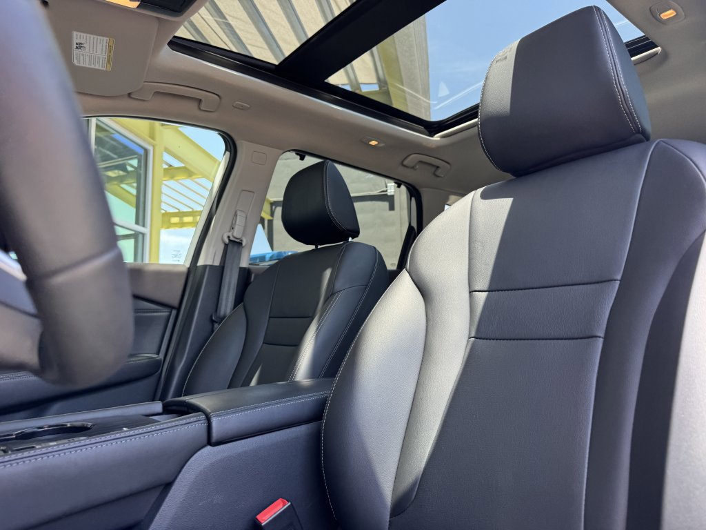 Used 2023 Nissan Rogue SL w/ SL Premium Package image 24