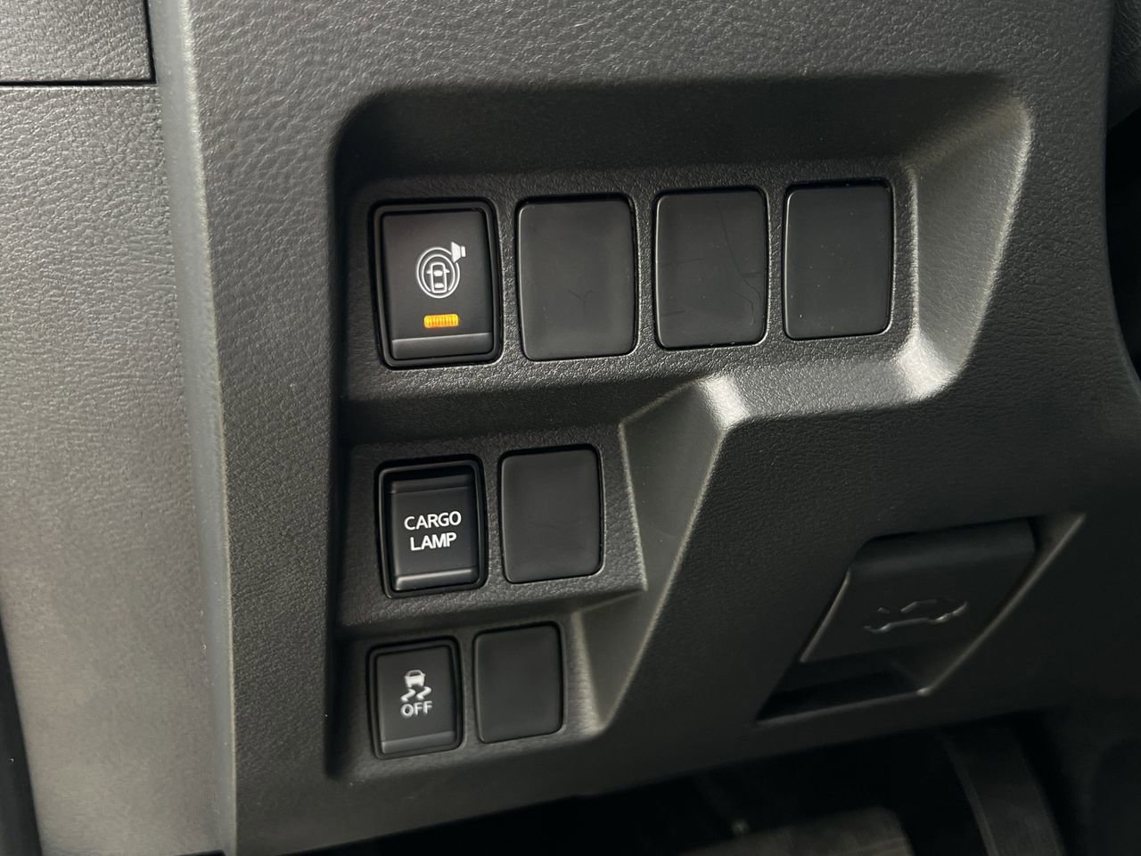 Certified 2025 Nissan Frontier SV RWD image 13