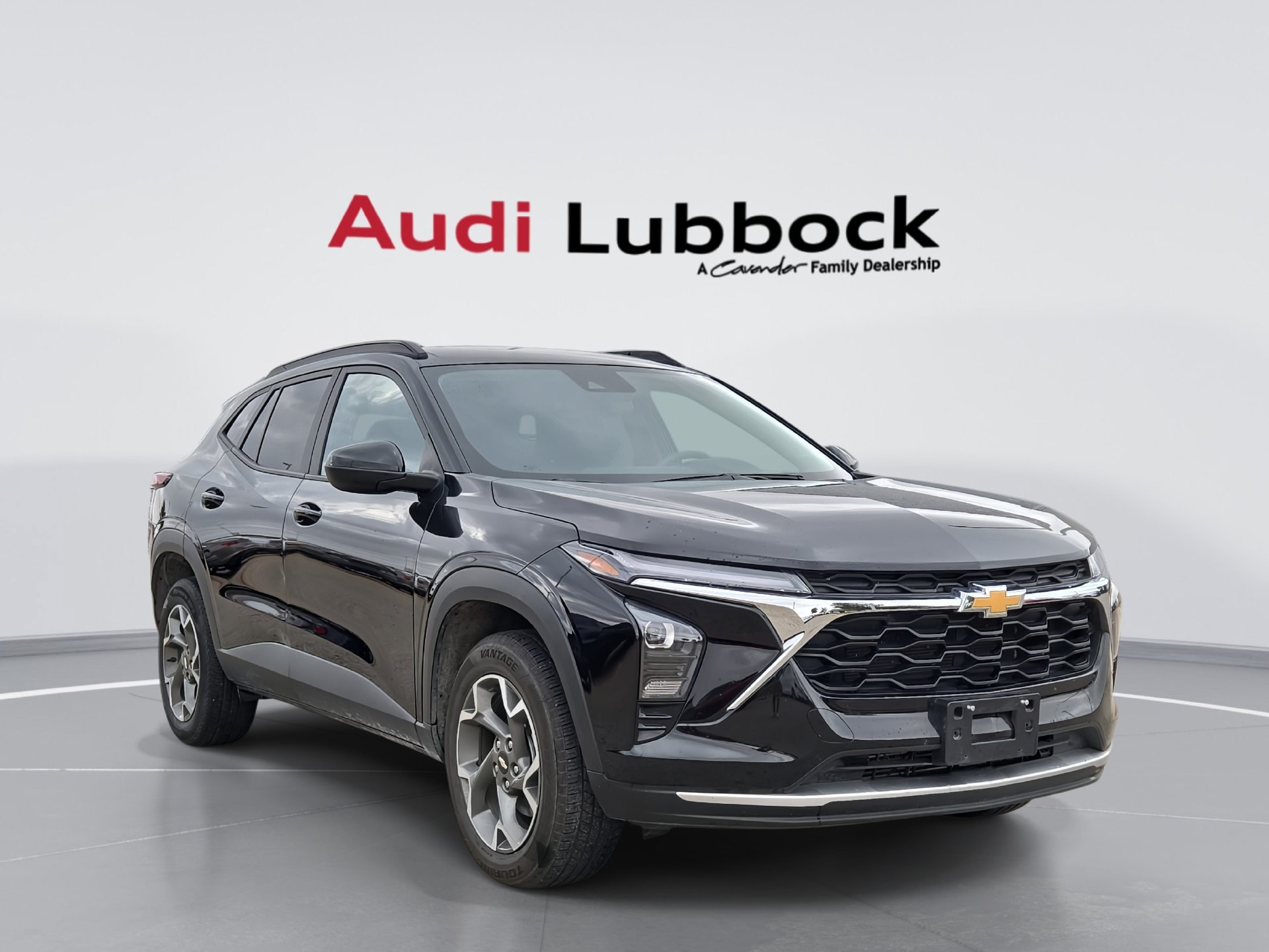 Used 2025 Chevrolet Trax LT
