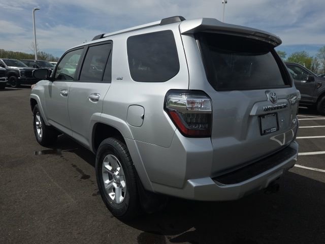 Used 2021 Toyota 4Runner SR5 AWD/4WD image 16