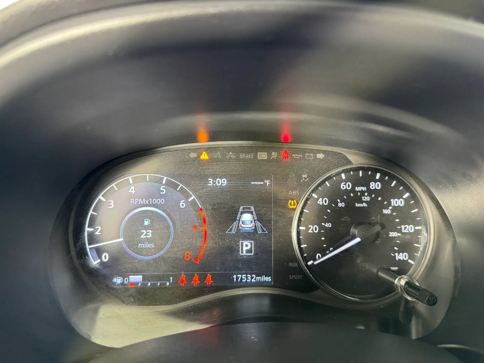 Used 2024 Nissan Kicks SR FWD image 14