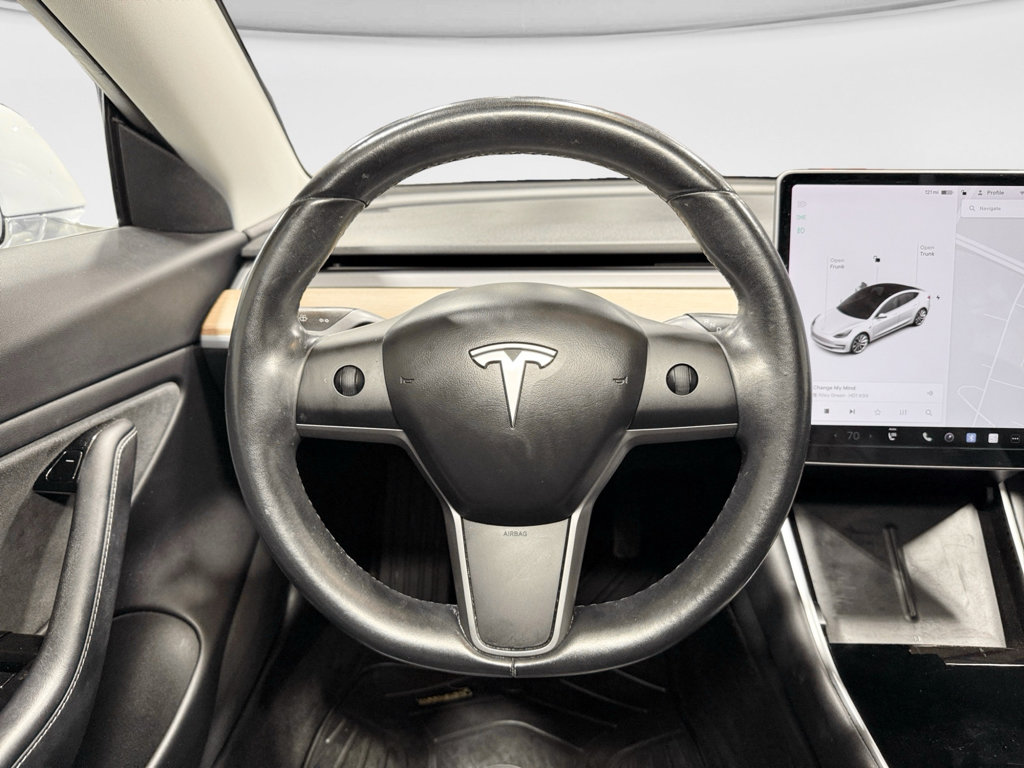 Used 2018 Tesla Model 3 Long Range image 7